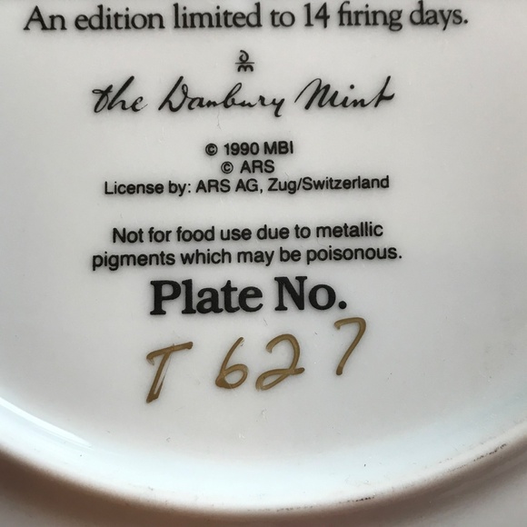 M.J. HUMMEL Plate Decor Hello Down There Danbury Mint  8” Round - Picture 7 of 8
